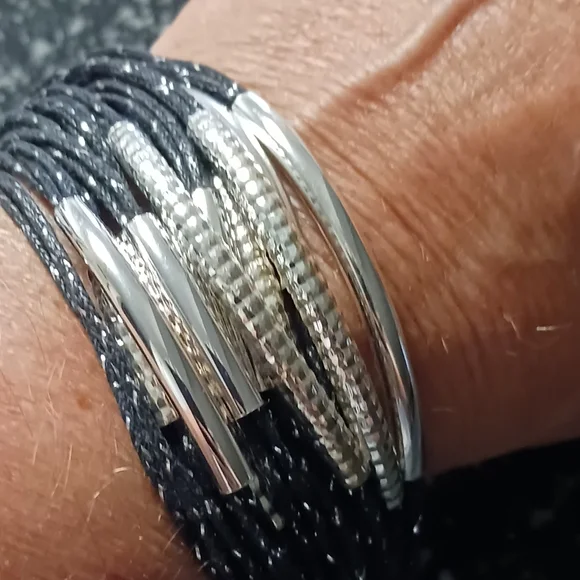 Black & Silver Bracket Bracelet, 7.25" length - Picture 2 of 4